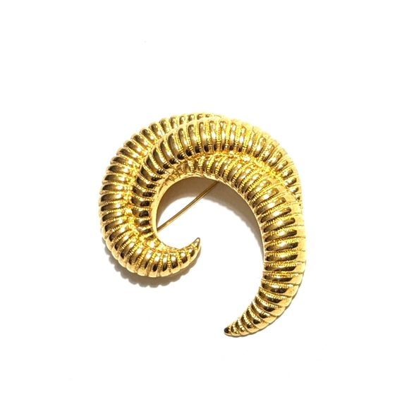 Monet Jewelry - Monet | Vintage Brooch | Gold Spriral | Funky | Fun | Bold | Elegant | Classic |